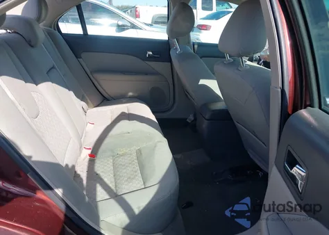 2012 Ford Fusion Se z USA, uszkodzony, nr VIN 3FAHP0HA2CR216096